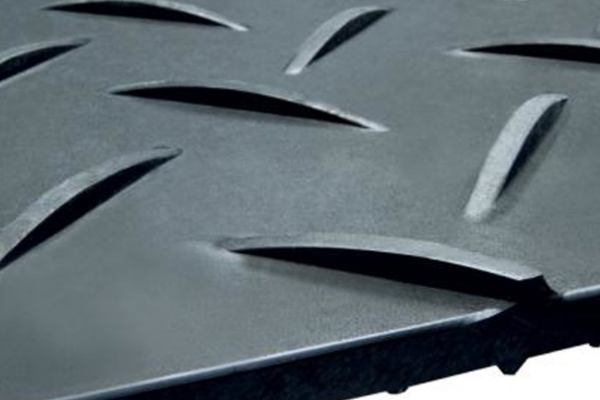 2x4 hdpe ground protection mats_