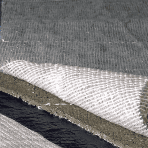 Geosynthetic Clay Liner (GCL): Pond Seal with Geosynthetics