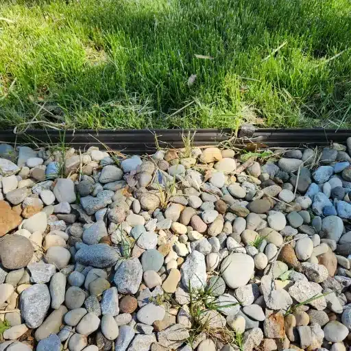 Benefits Offered by the Use of Landscape Fabric