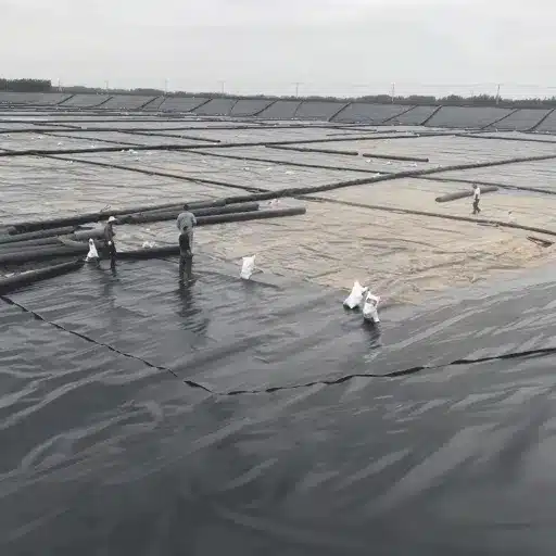 LLDPE vs HDPE Geomembrane_ Flexibility vs. Chemical Resistance