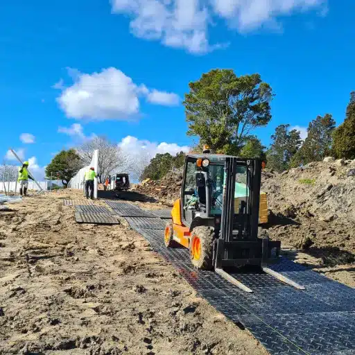 Special Features of Heavy-Duty Ground Protection Mats