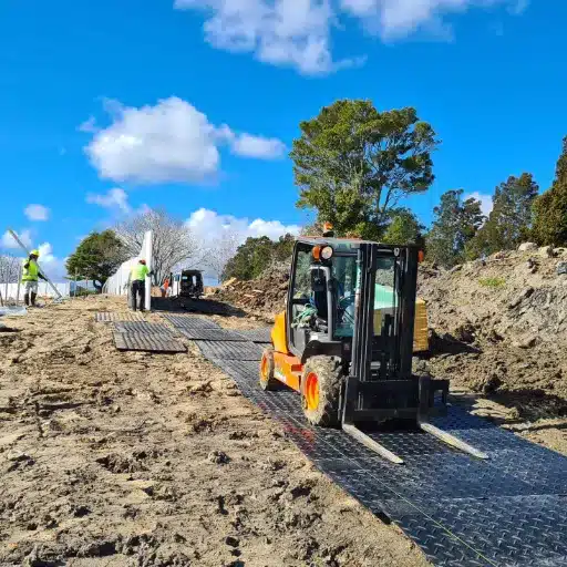How Ground Protection Mats Handle Heavy Equipment Loads
