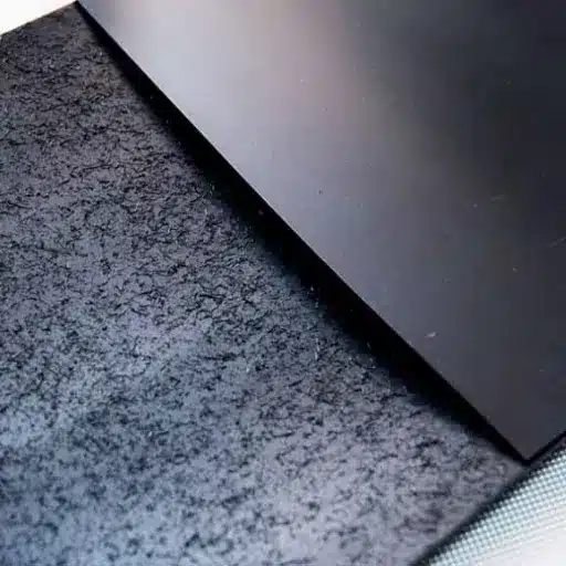 What Is the Difference Between Textured and Smooth Geomembrane_