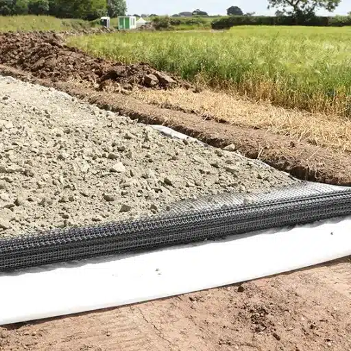 When to Use Geogrid and Geotextile Together